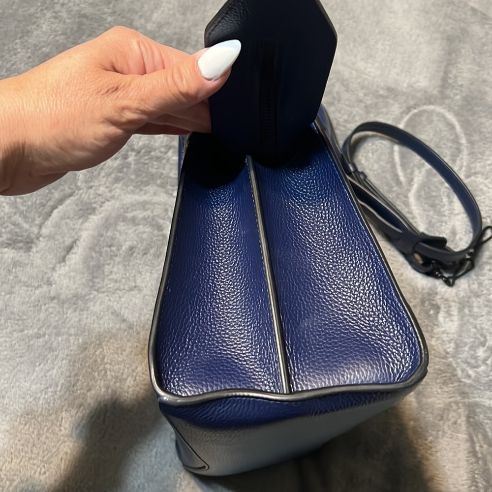 Small Balenciaga Neo City Small Navy - Picture 10 of 15